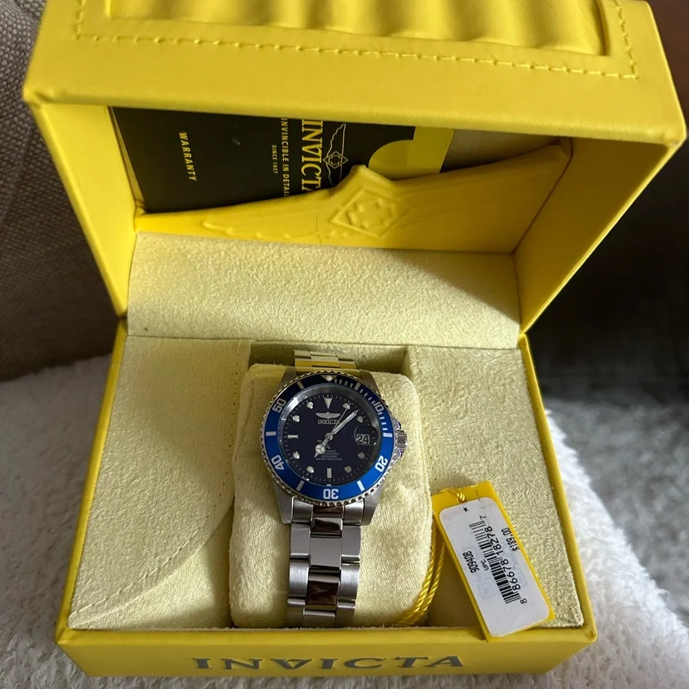 Invicta watch NWT